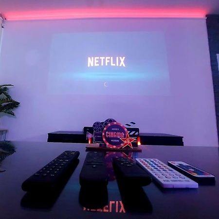 Cinema A Domicile Lägenhet Morlaix Exteriör bild
